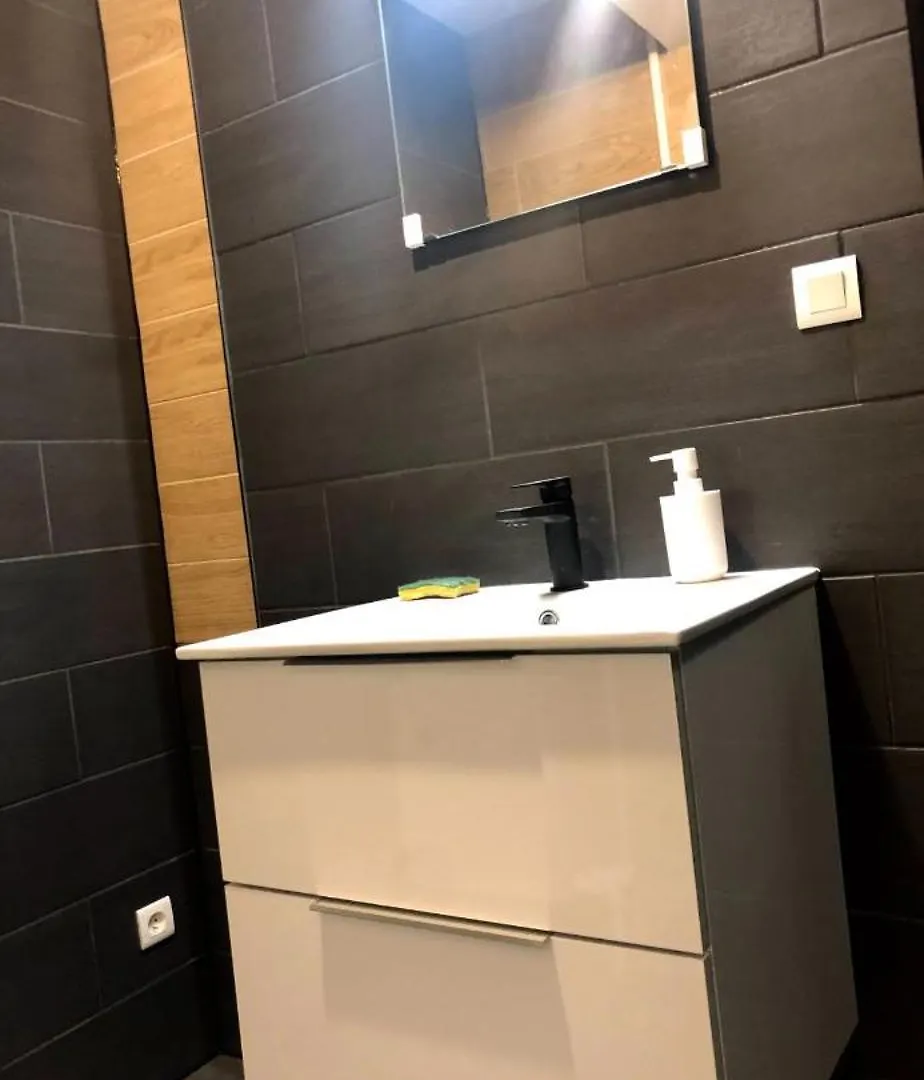 דירה מרסיי Appartement Neuf Et Moderne Face Gare St Charles צרפת